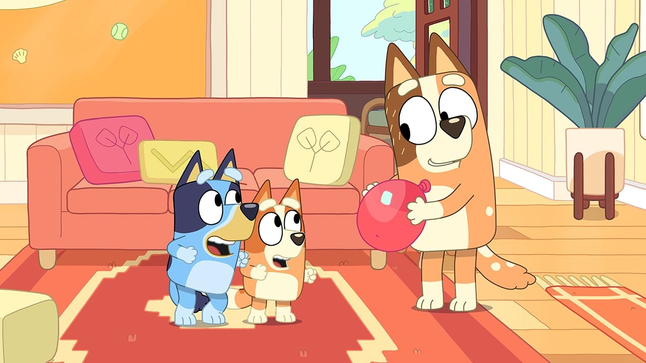 Still from Bluey episode Keepy Uppy